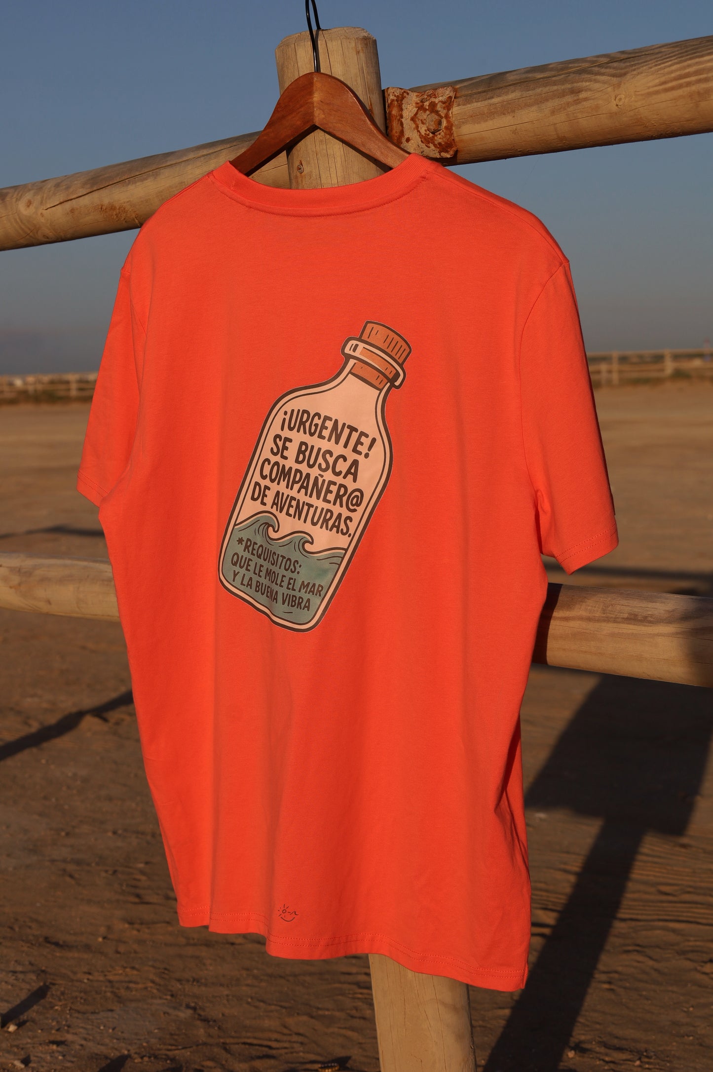 Camiseta Compañer@ de aventuras.
