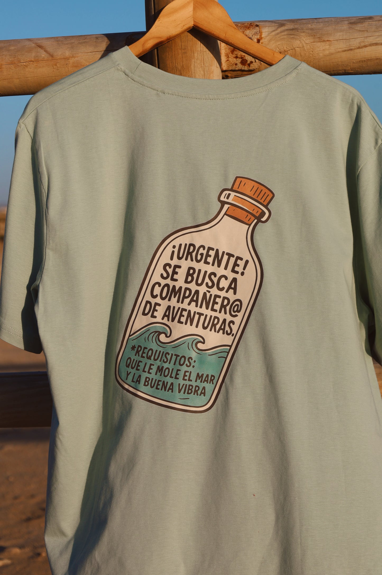 Camiseta Compañer@ de aventuras.