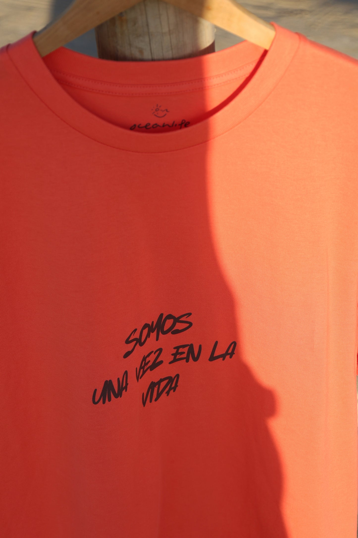 Camisa Mar, sol y buena vibra.