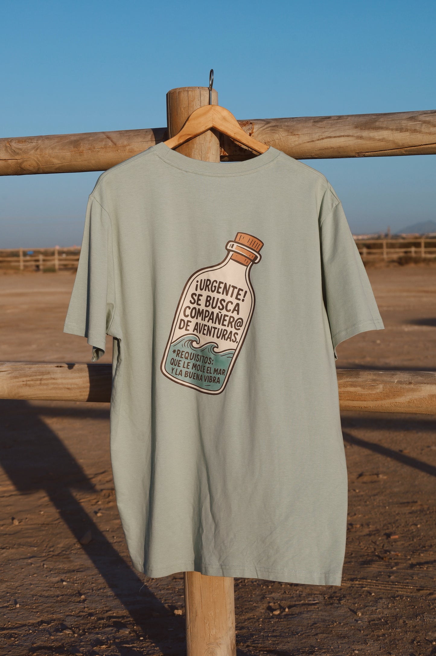 Camiseta Compañer@ de aventuras.